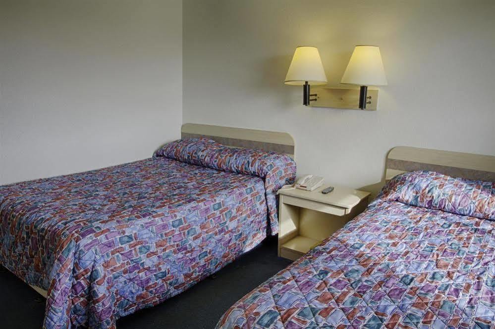 Rodeway Inn Florence - Cincinnati South Bagian luar foto